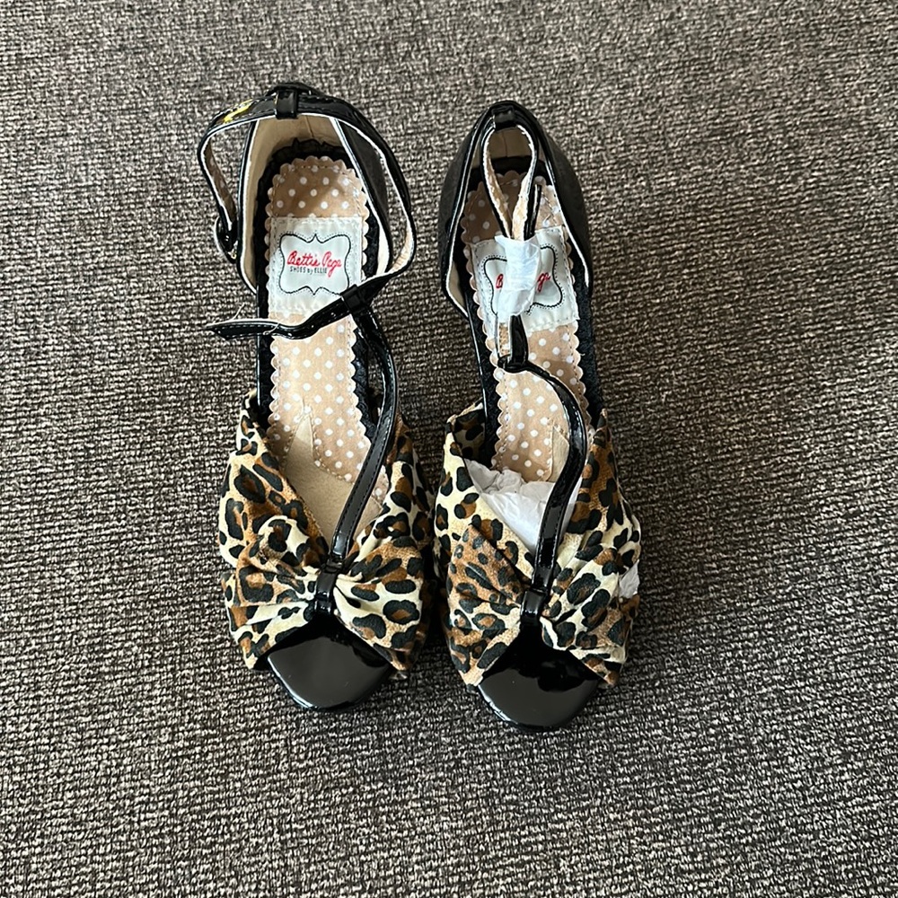 Bettie page heels